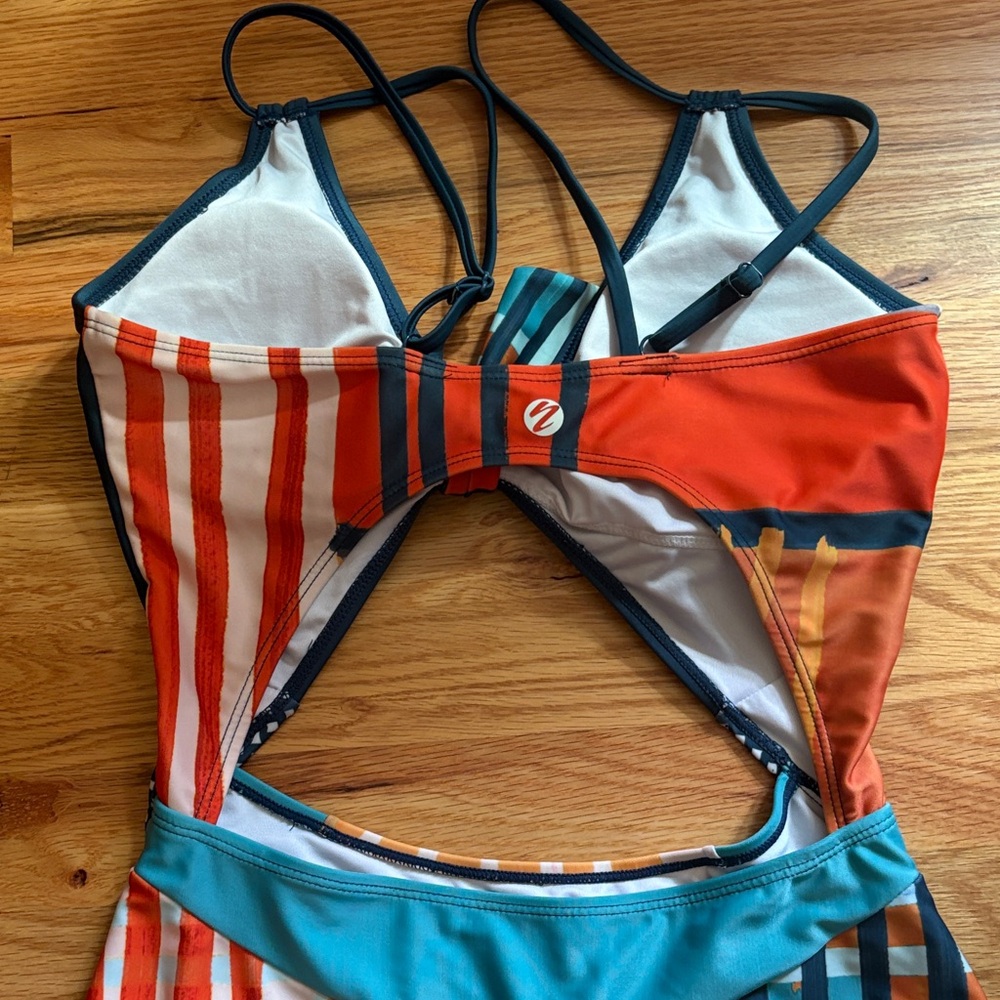 Nani Ray High Tide One-Piece Swimsuit - Picture 9 of 12